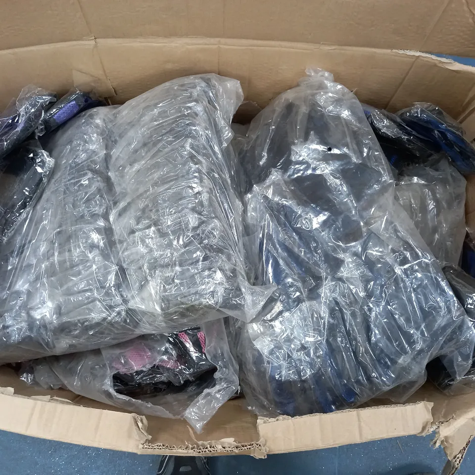 LARGE QUANTITY OF ASSORTED RUNNING ARM BANDS IN PINK, BLUE, PURPLE