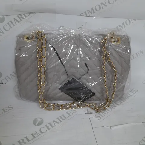 RENATA CORSI LEATHER BAG IN TAUPE WITH GOLD CHAIN