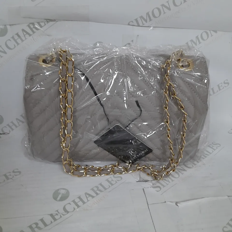 RENATA CORSI LEATHER BAG IN TAUPE WITH GOLD CHAIN