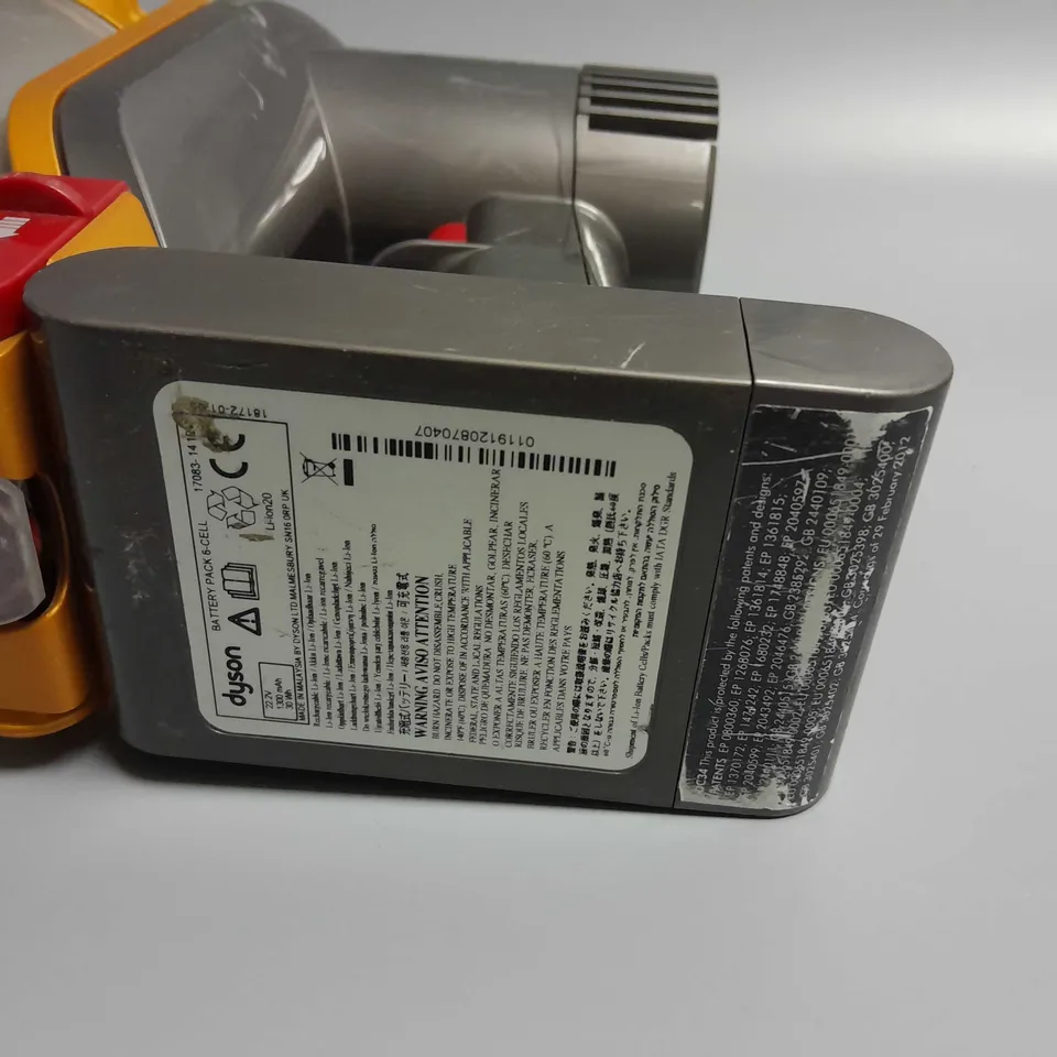 UNBOXED DYSON DC34 HOOVER PART WITH BATTERY 