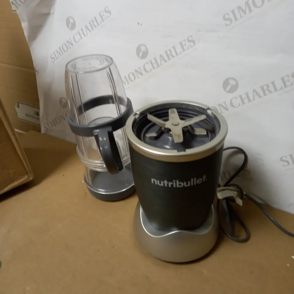NUTRIBULLET 600 SERIES - NUTRIENT EXTRACTOR HIGH SPEED BLENDER