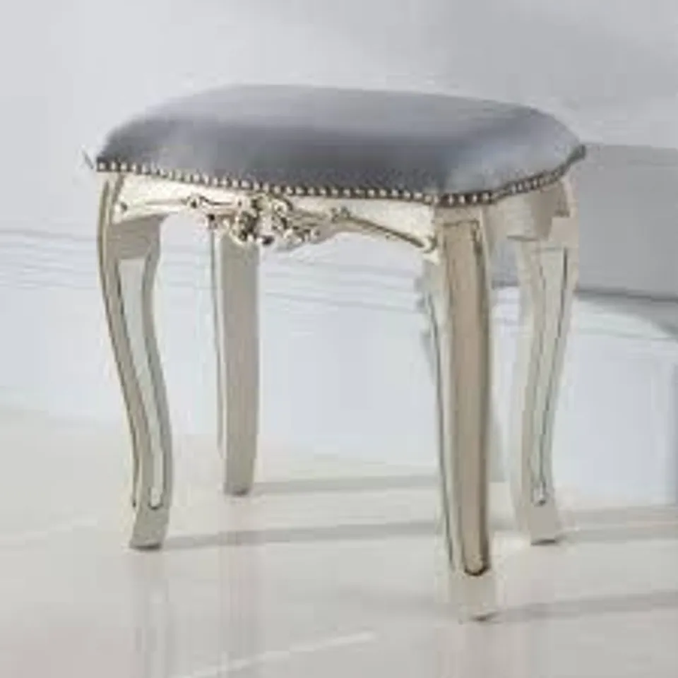 BRAND NEW HOMESDIRECT365 SILVER ANTIQUE FRENCH STYLE MAKEUP STOOL