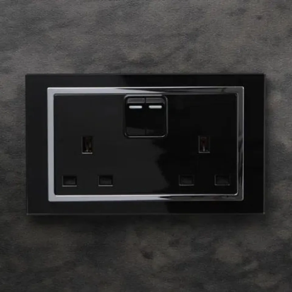 BOXED CRYSTAL CT 13A DP DOUBLE PLUG SOCKET WITH SWITCH BLACK 