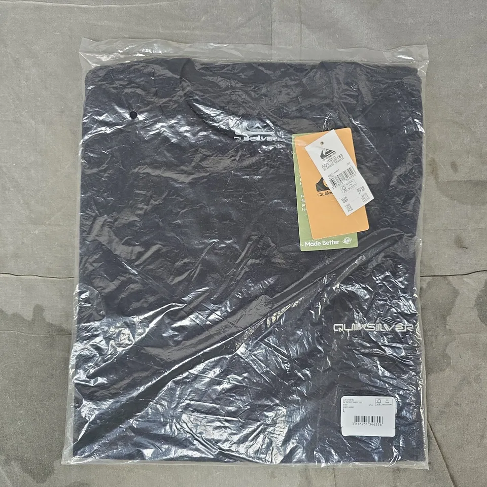 QUIKSILVER EV DESERT WAVES SHORT SLEEVE T-SHIRT IN BLACK SIZE LARGE