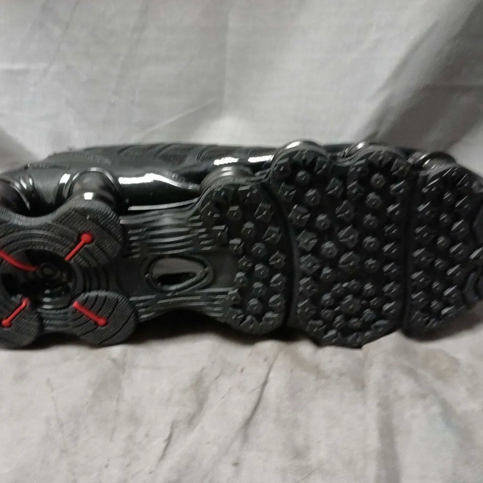 UNBOXED PAIR OF NIKE SHOX TRAINERS IN ALL BLACK - UK 10