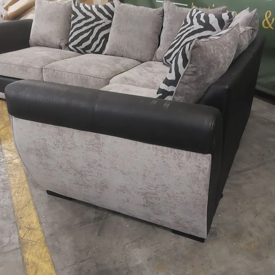 QUALITY DESIGNER HILTON FABRIC AND FAUX LEATHER RIGHT HAND CORNER CHAISE SOFA