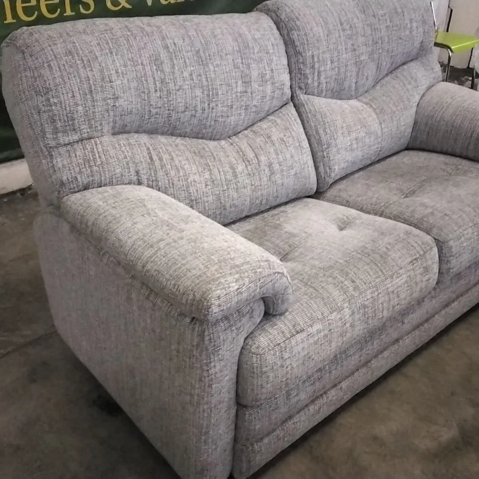QUALITY BRITISH DESIGNED & MANUFACTURED G PLAN SEATTLE 3 SEATER SCALE CREAM FABRIC SOFA
