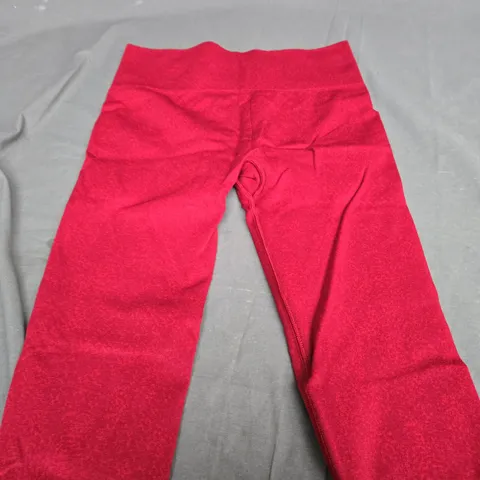 GYMSHARK STRECH LEGGINGS IN RED - MEDIUM