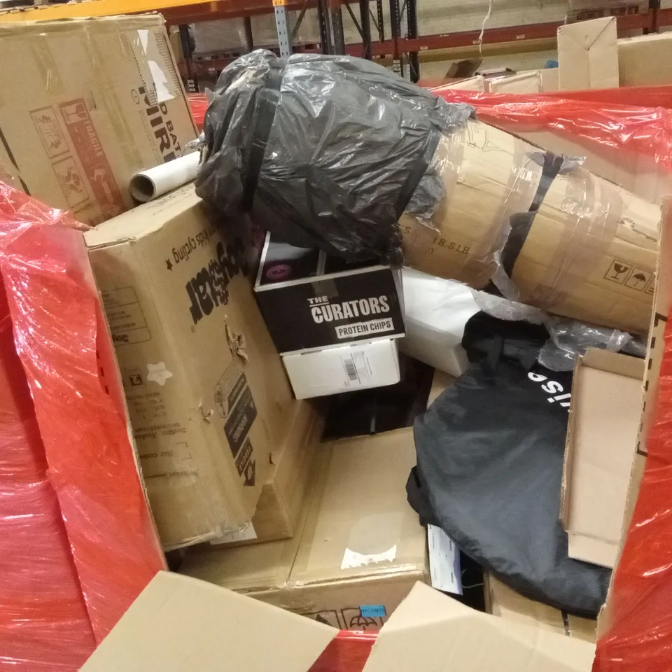PALLET OF ASSORTED HOUSEHOLD GOODS AND PRODUCTS TO INCLUDE; AQUARIUM LIGHTS, BLINDS, PROTEIN SNACKS, FULL-LENGTH MIRROR ETC