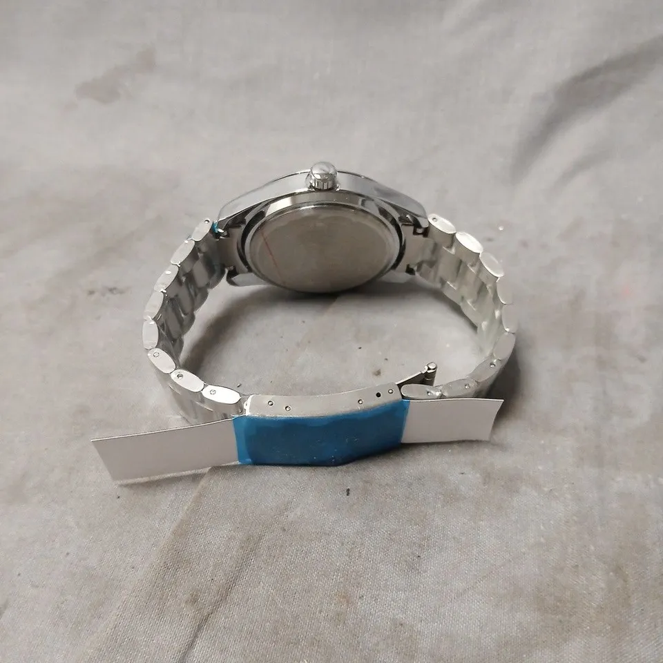 ERNEST FERDINAND STAINLESS STEEL WRISTWATCH – BLUE DIAL