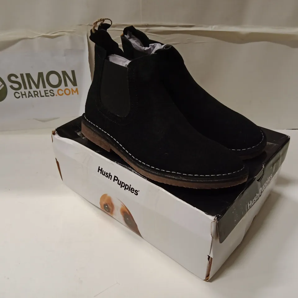 BOXED HUSH PUPPIES MEN’S SHAUN SUEDE CHELSEA BOOTS – BLACK, UK 9
