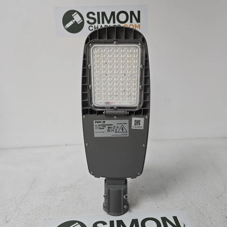 FUSION LED FLOOD LIGHT – OUTDOOR, 60W, GREY HOUSING
