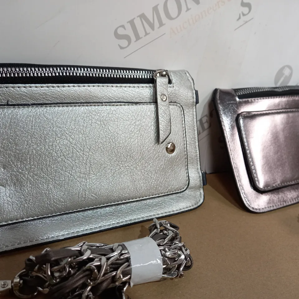 LOT OF 2 UNBRANDED FOAM LEATHER PURSES 