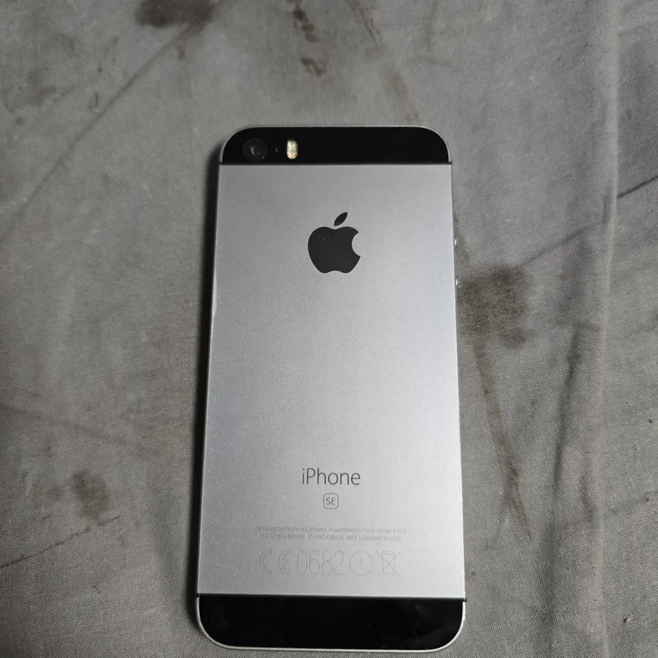 APPLE IPHONE SE SMARTPHONE