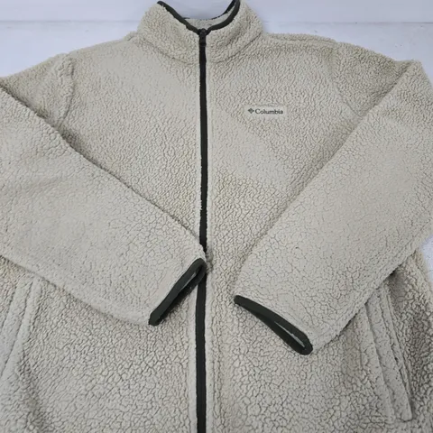 COLUMBIA BEIGE SHERPA FLEECE JACKET – SIZE XL