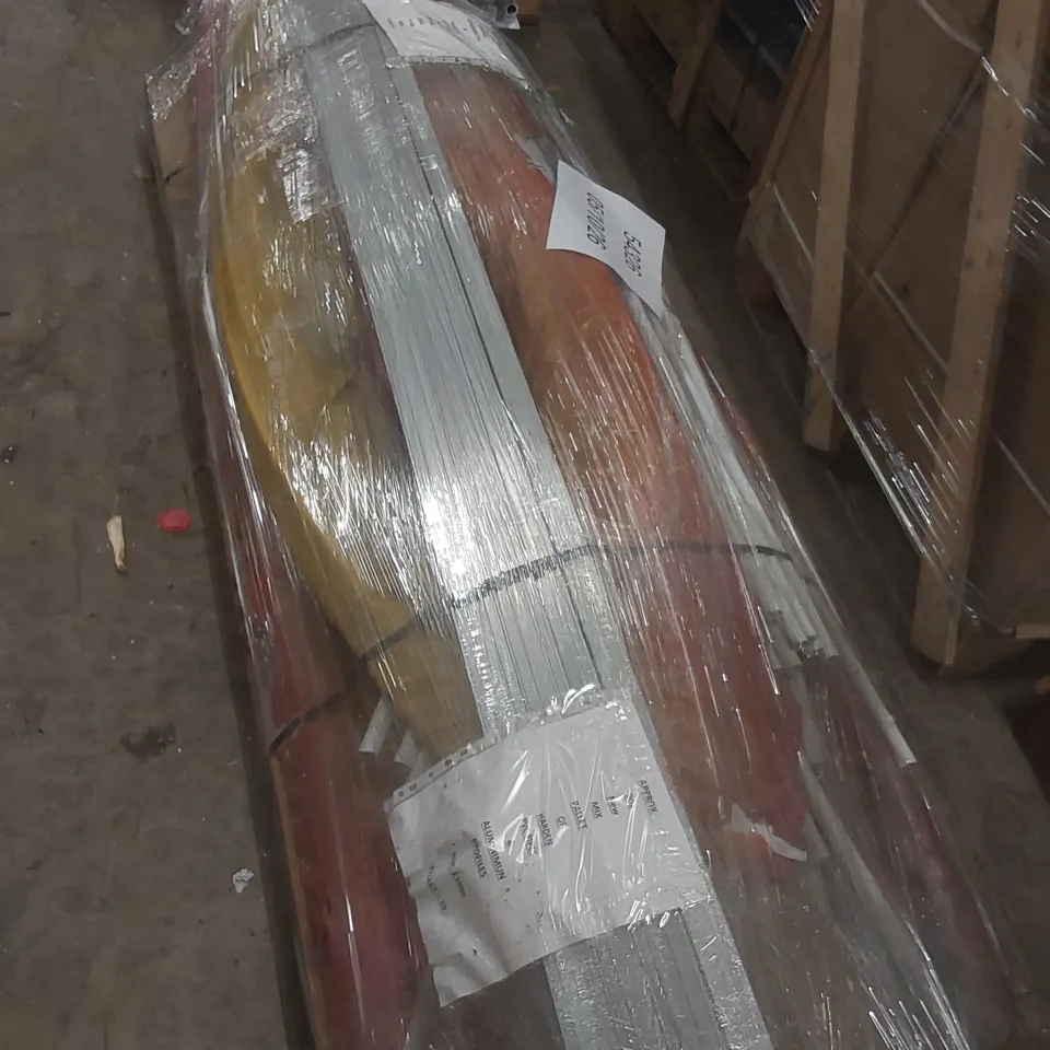 PALLET CONTAINING APPROXIMATELY 90x PVC PIPES & ALUMINIUM PROFILES