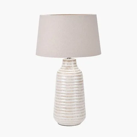 BOXED NYA WARM WHITE SCRATCH EFFECT CERAMIC TABLE LAMP