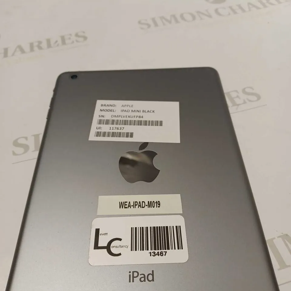 APPLE BLACK IPAD MINI DMPLVEKUFP84