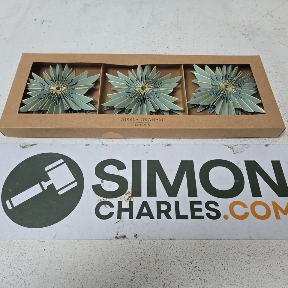 6 X GISELA GRAHAM SAGE GREEN STARBURST PAPER SNOWFLAKE DECORATION SETS