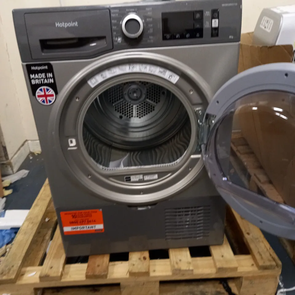 HOTPOINT H3 D81GS UK FREESTANDING CONDENSER DRYER COLLECTION ONLY 
