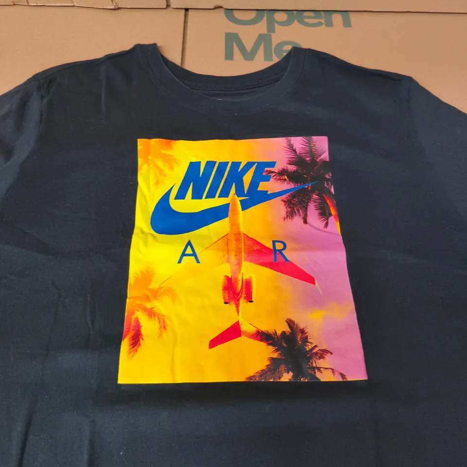 NIKE AIR GRAPHIC T-SHIRT – BLACK - SIZE XL
