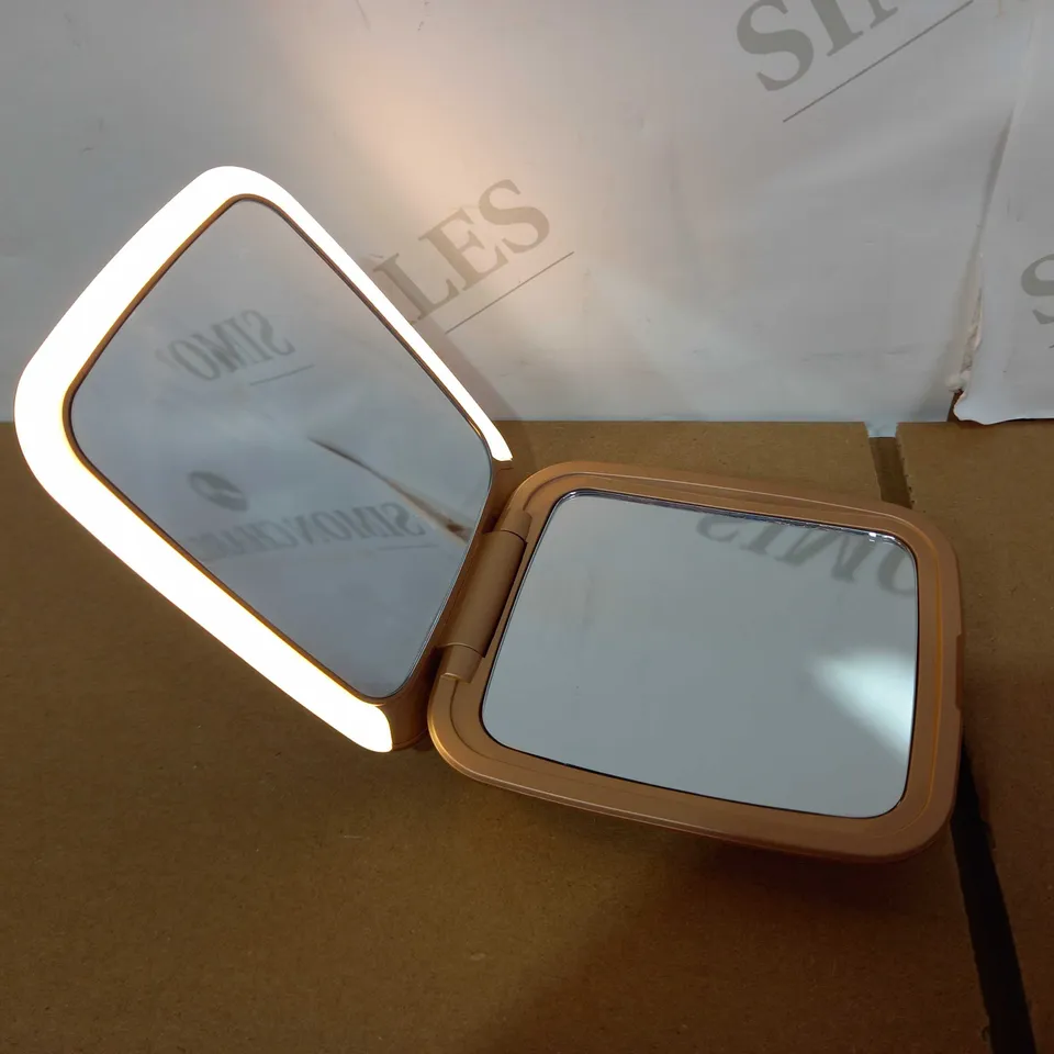 TILI DUAL MAGNIFICATION LED COMPACT MIRROR - GOLD