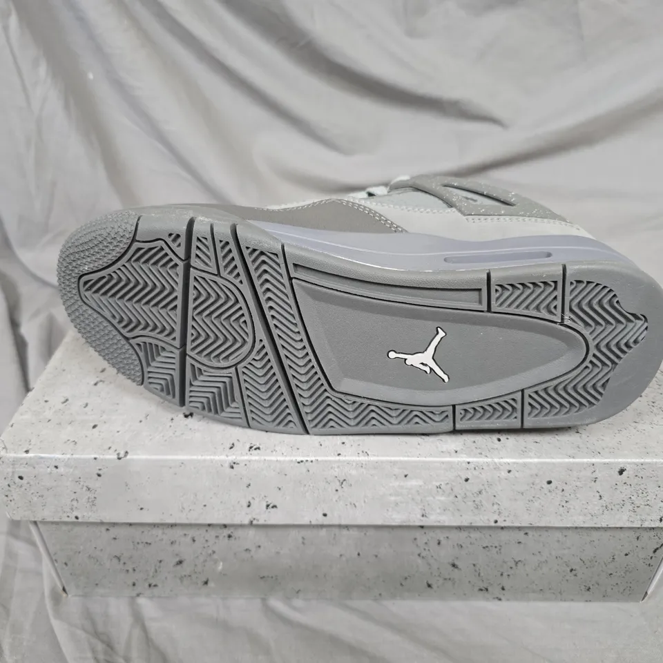 AIR JORDAN 4 RETRO CARBON GREY/HEAD GREY – UK 6 