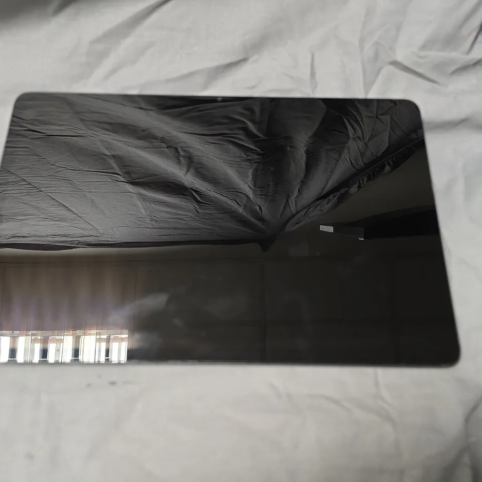 HONOR TABLET HEY2-N09 – BLACK, REAR CAMERA CENTER
