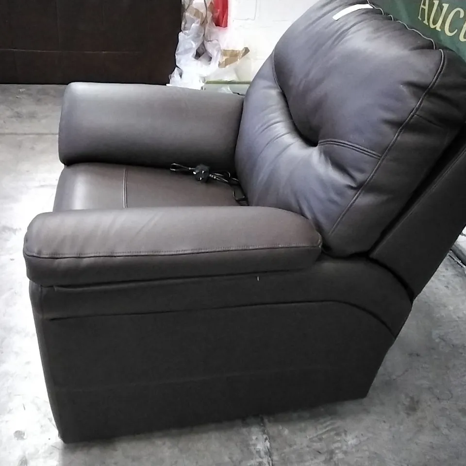 QUALITY BRITISH DESIGNER G PLAN MANUFACTURED WASHINGTON 18 MANUAL RECLINER CHAIR - CAPRI CHOCOLATE LEATHER