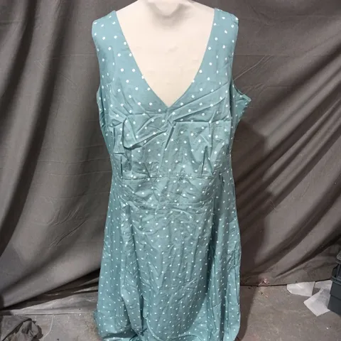 SEASALT CORNWALL SKY BEYOND DRESS β TIDEPOOL (LITTLE SPONGE SPOT), UK 20