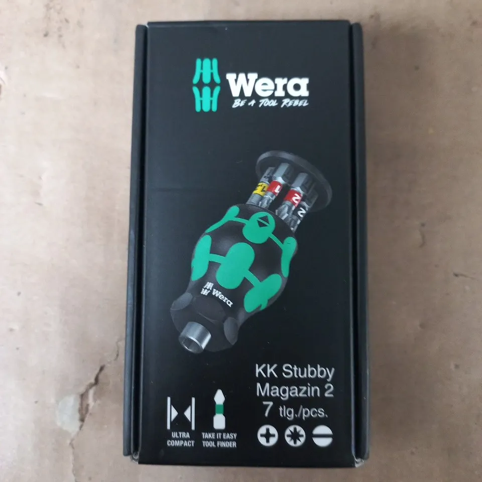 TOTE OF APPROXIMATELY 15 ASSORTED ITEMS TO INCLUDE: WERA BIT HOLDER