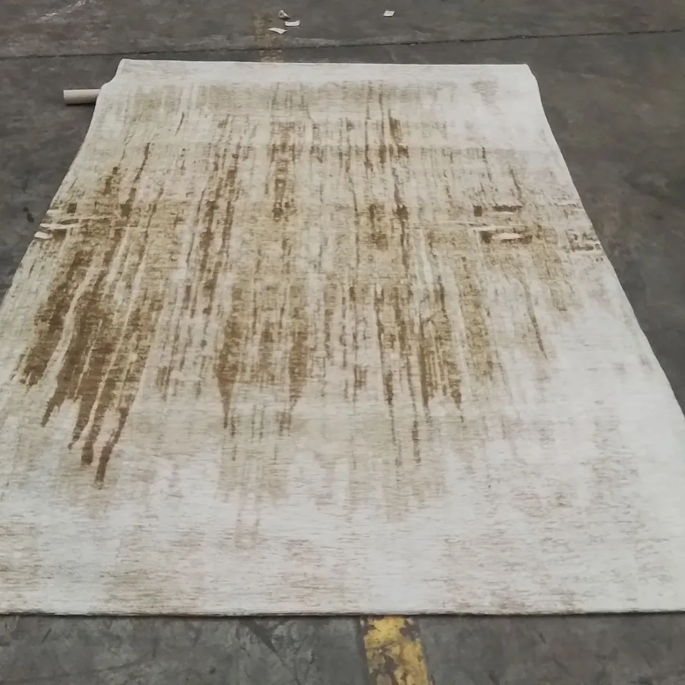 QUALITY DESIGNER AREA RUG - APPROXIMATELY 230X155CM