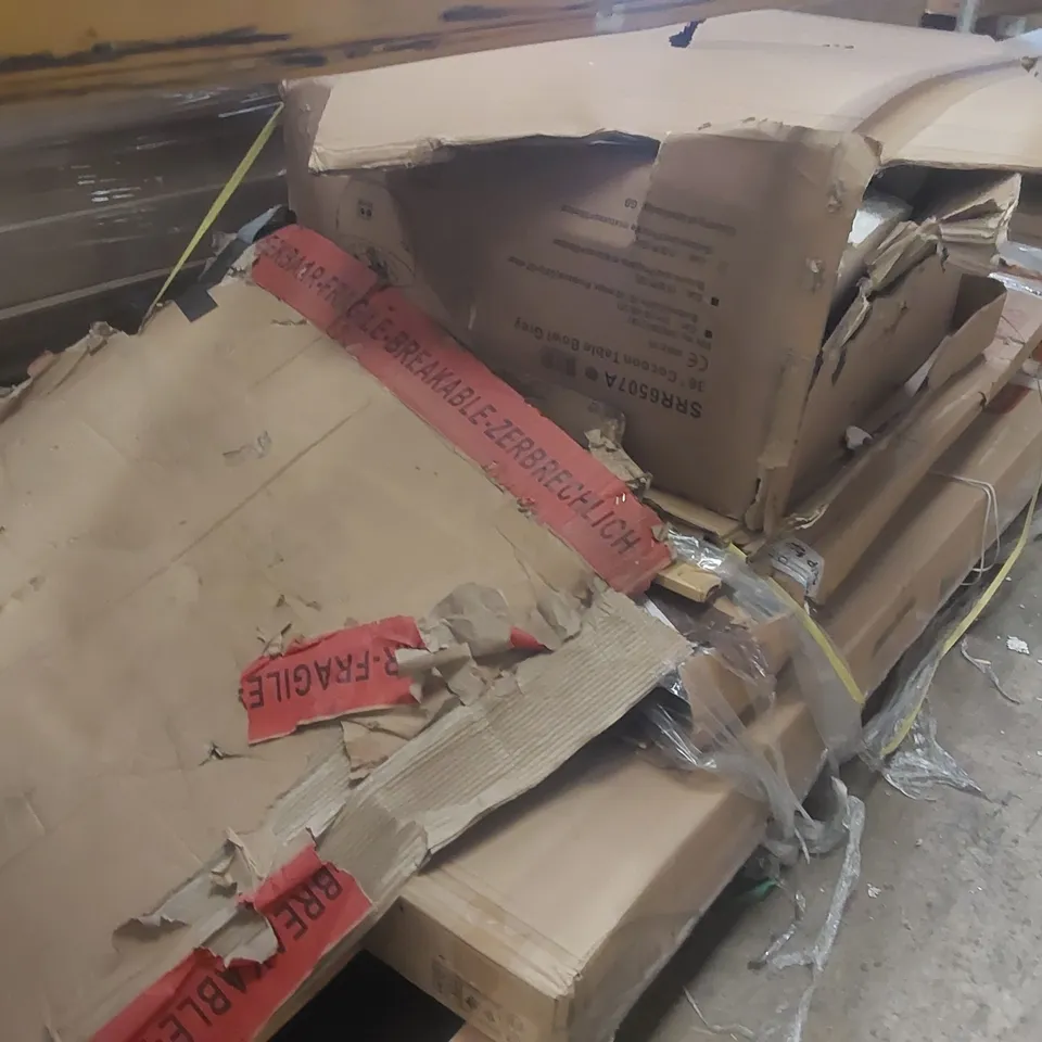 PALLET CONTAINING A LARGE QUANTITY OF ASSORTED FURNITURE PARTS ECT
