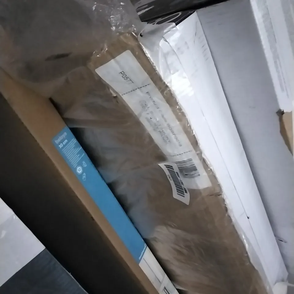 2 ASSORTED SHOWER PANELS 