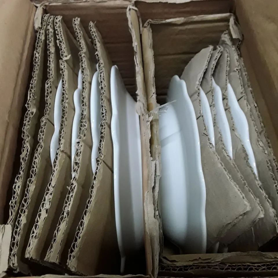 BOXED FAIRMONT PARK ENGLERT PORCELAIN CHINA DINNERWARE (SET OF 12)
