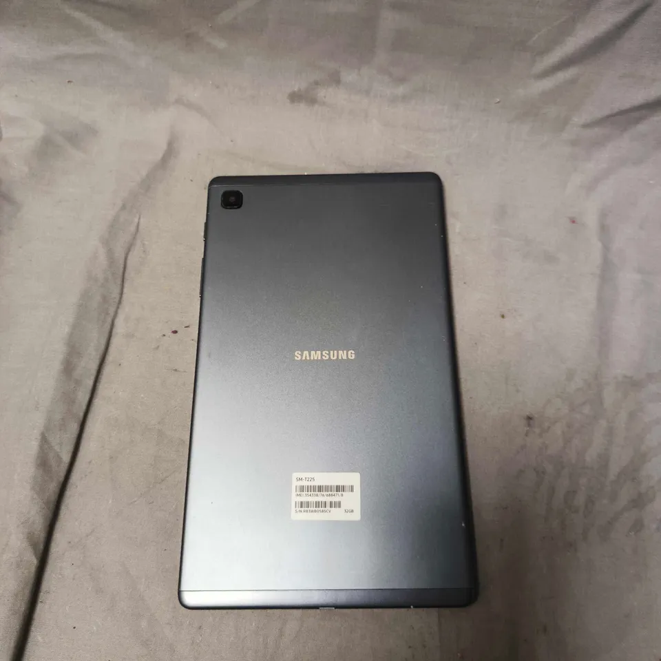 SAMSUNG GALAXY TABLET - SM-T225