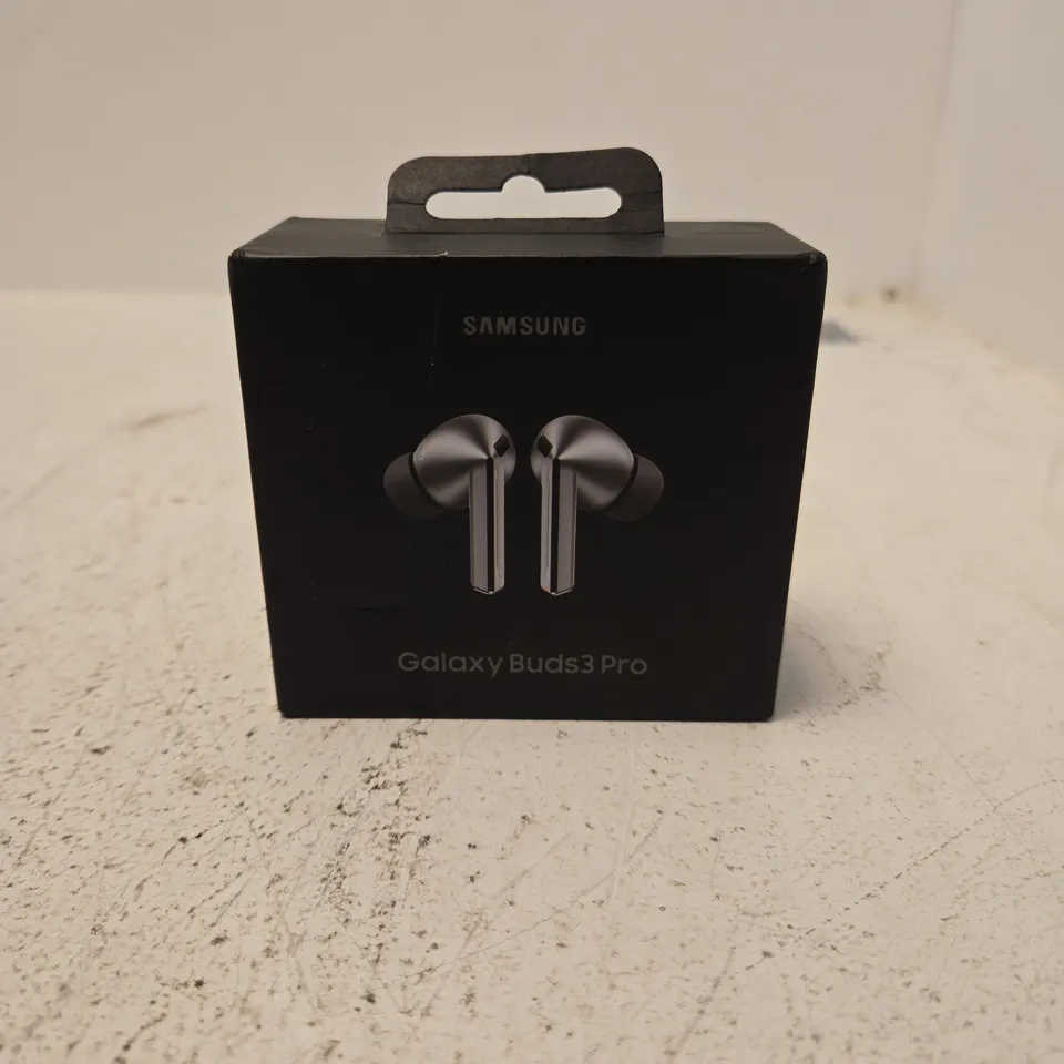 SAMSUNG GALAXY BUDS3 PRO BOXED