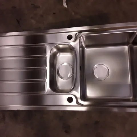 1.5 BOWL STAINLESS STEEL SINK WITH DRAINER