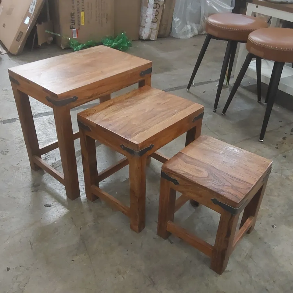 DESIGNER NEST OF TABLES