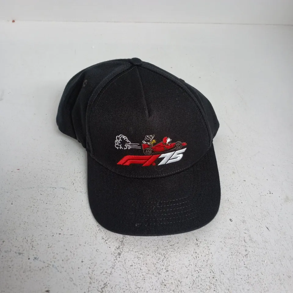 BLACK CAP – F1 75 X PEANUTS LICENSED PRODUCT