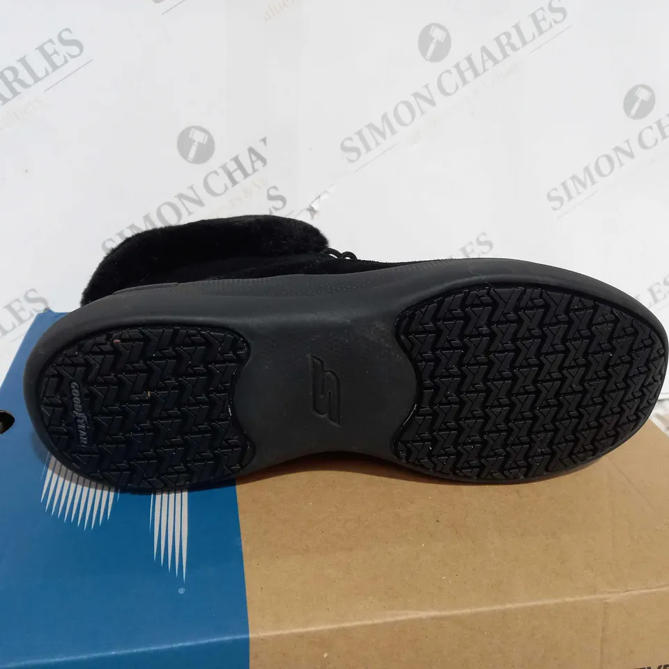 PAIR OF SKECHERS GO WALK STABILITY SUEDE BOOTS IN BLACK - UK SIZE 5