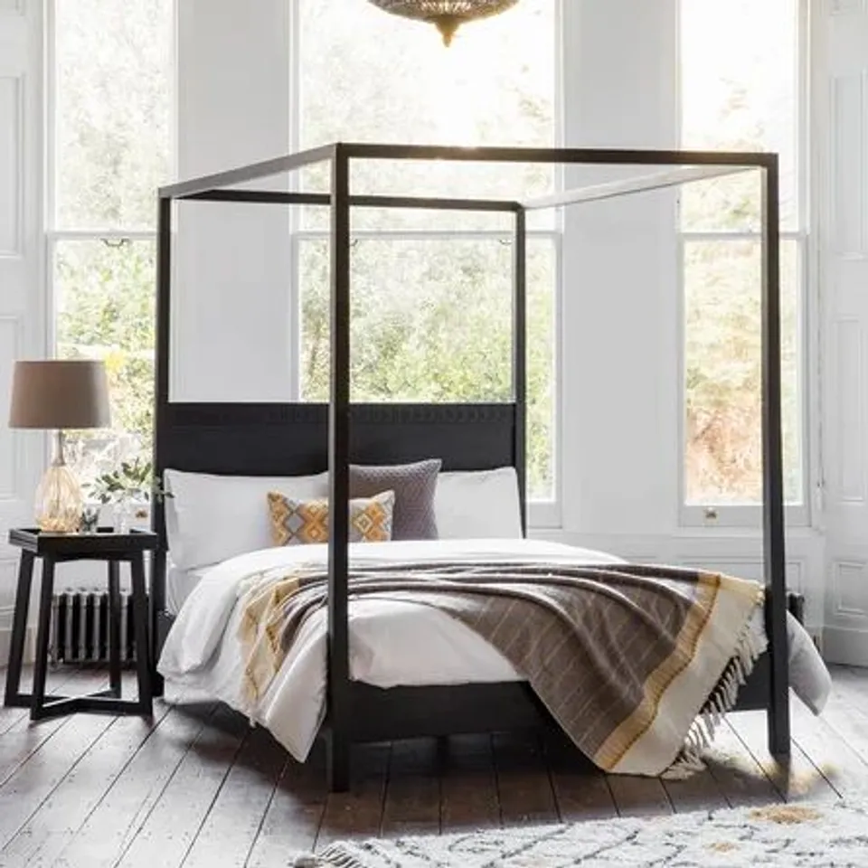 BOXED BEHLING FOUR POSTER BED 2 BOXES