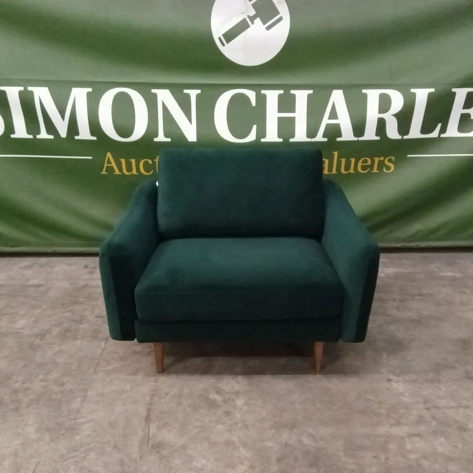 BRAND NEW SNUG REBEL PINE GREEN VELVET SNUGGLER CHAIR