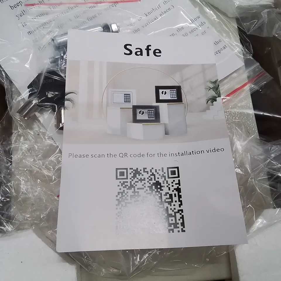 BOXED METAL CREAM SAFE