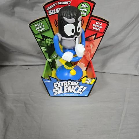Extreme Silence! Party Game Standee with Figure – Tomy (Don't Make a Sound)