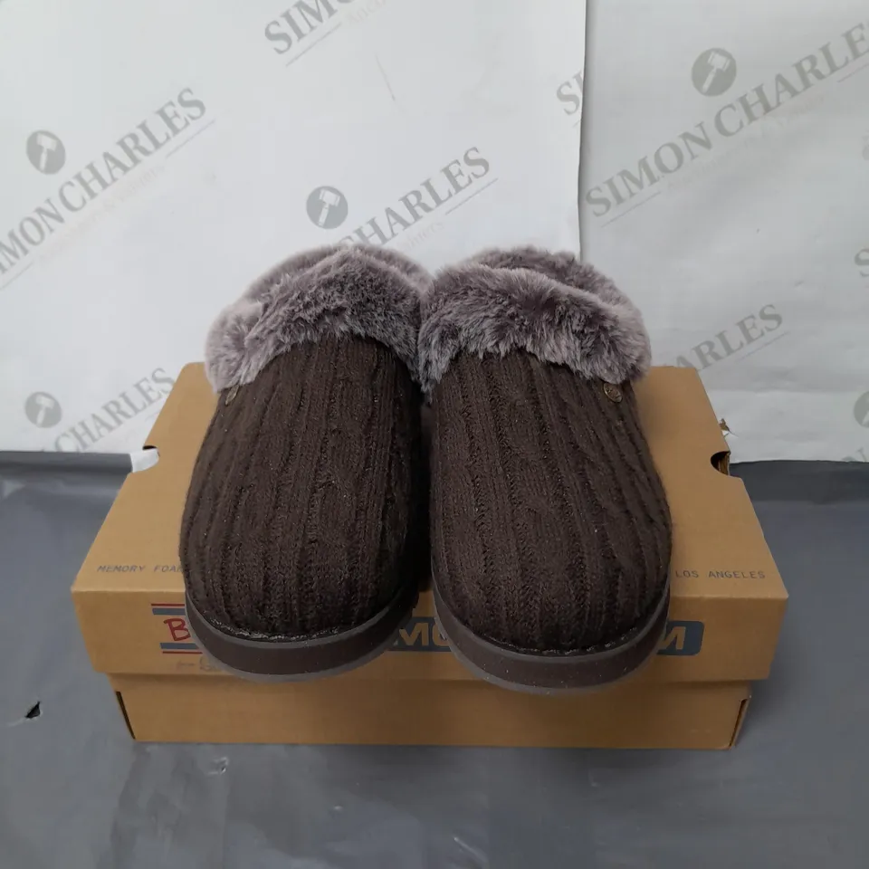 BOB'S FOR SKECHERS SLIPPERS BROWN SIZE 4