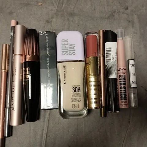 LOT OF 11 ASSORTED MAKE UP ITEMS TO INCLUDE MAYBELLINE FOUNDATION AND ALIVER 4D MASCARA