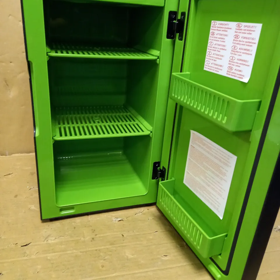 XBOX SERIES X REPLICA MINI FRIDGE THERMOELECTRIC COOLER 1.5:1