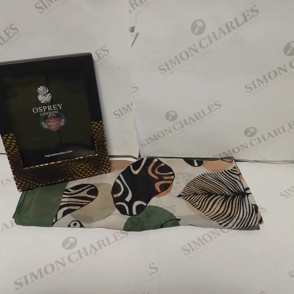 OSPRAY LONDON MEADOW BOXED SCARF - 70X 180 CM