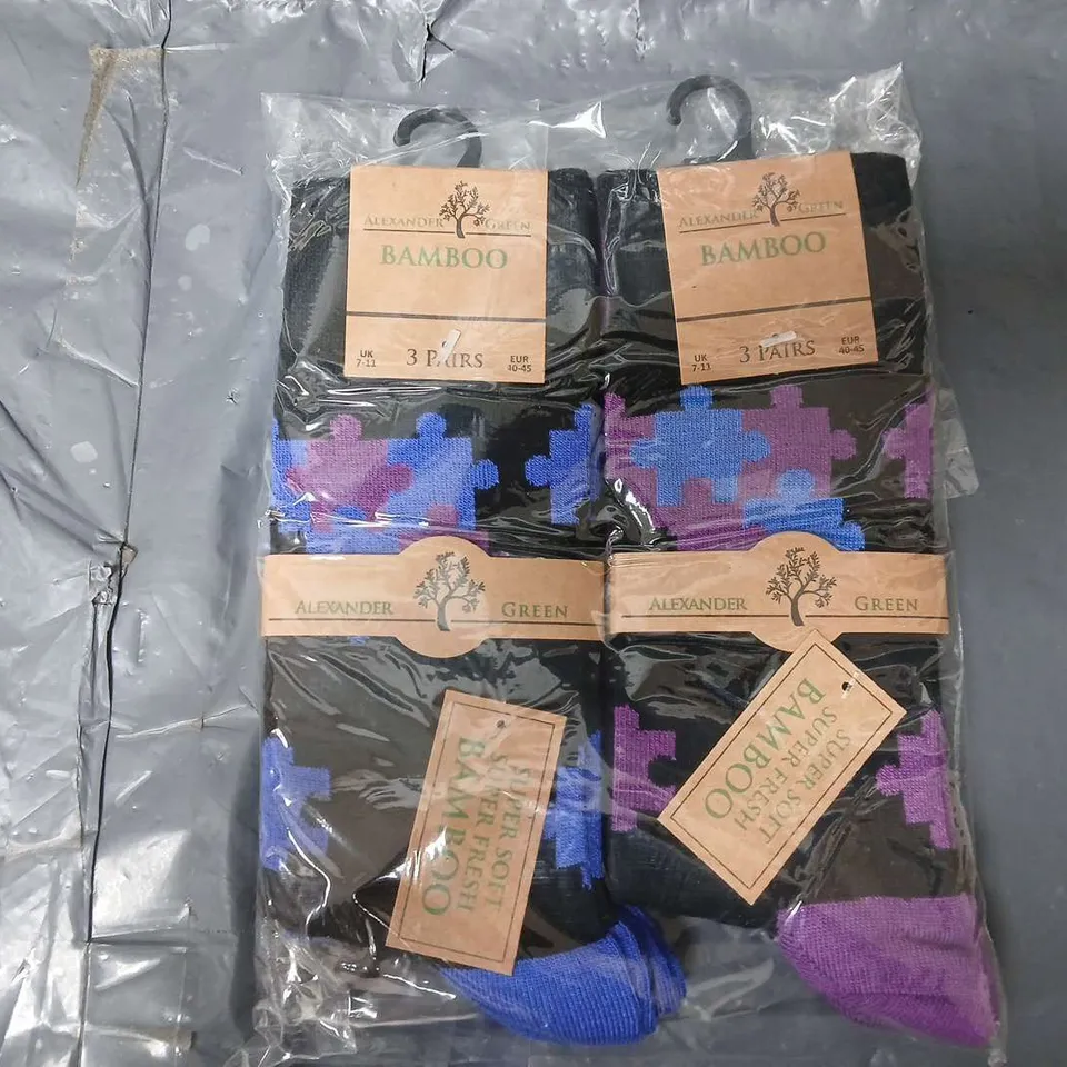 APPROXIMATELY 200 ASSORTED PAIRS OF FUNKY BAMBOO JIGSAW SOCKS IN BLUE/PURPLE - UK 7-11